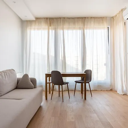 Apartment Stocznia Bright & Serene Riverside Danzig