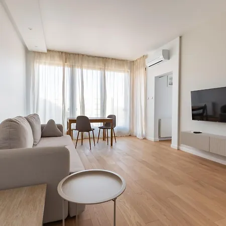 Apartment Stocznia Bright & Serene Riverside Danzig